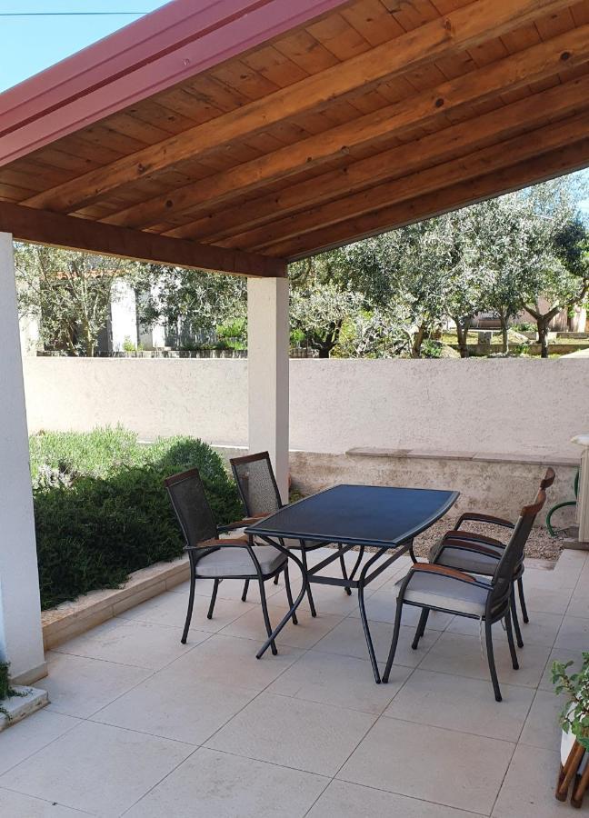 Villa Santa Eufemia Sutomiscica Eksteriør billede