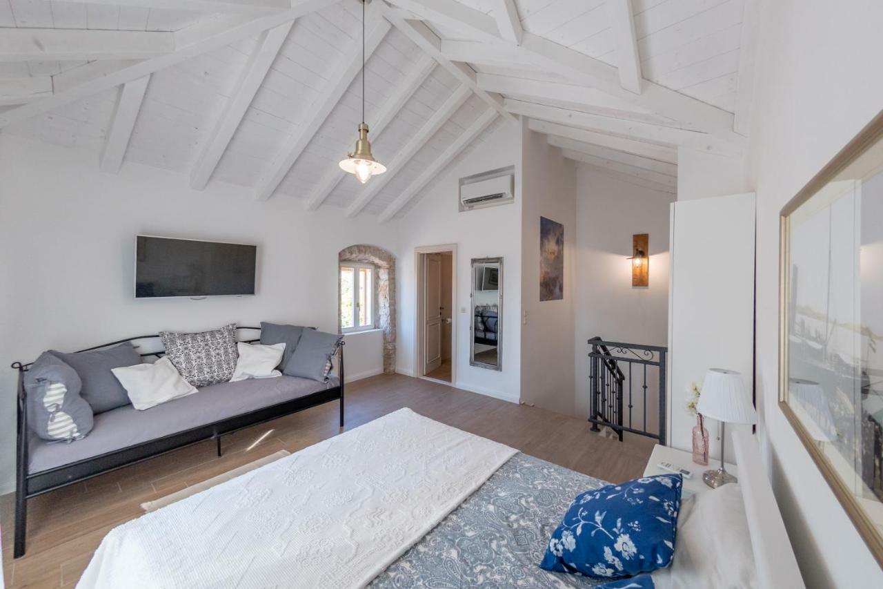 Villa Santa Eufemia Sutomiscica Eksteriør billede