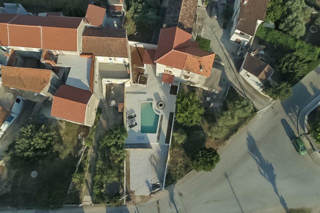 Villa Santa Eufemia Sutomiscica Eksteriør billede
